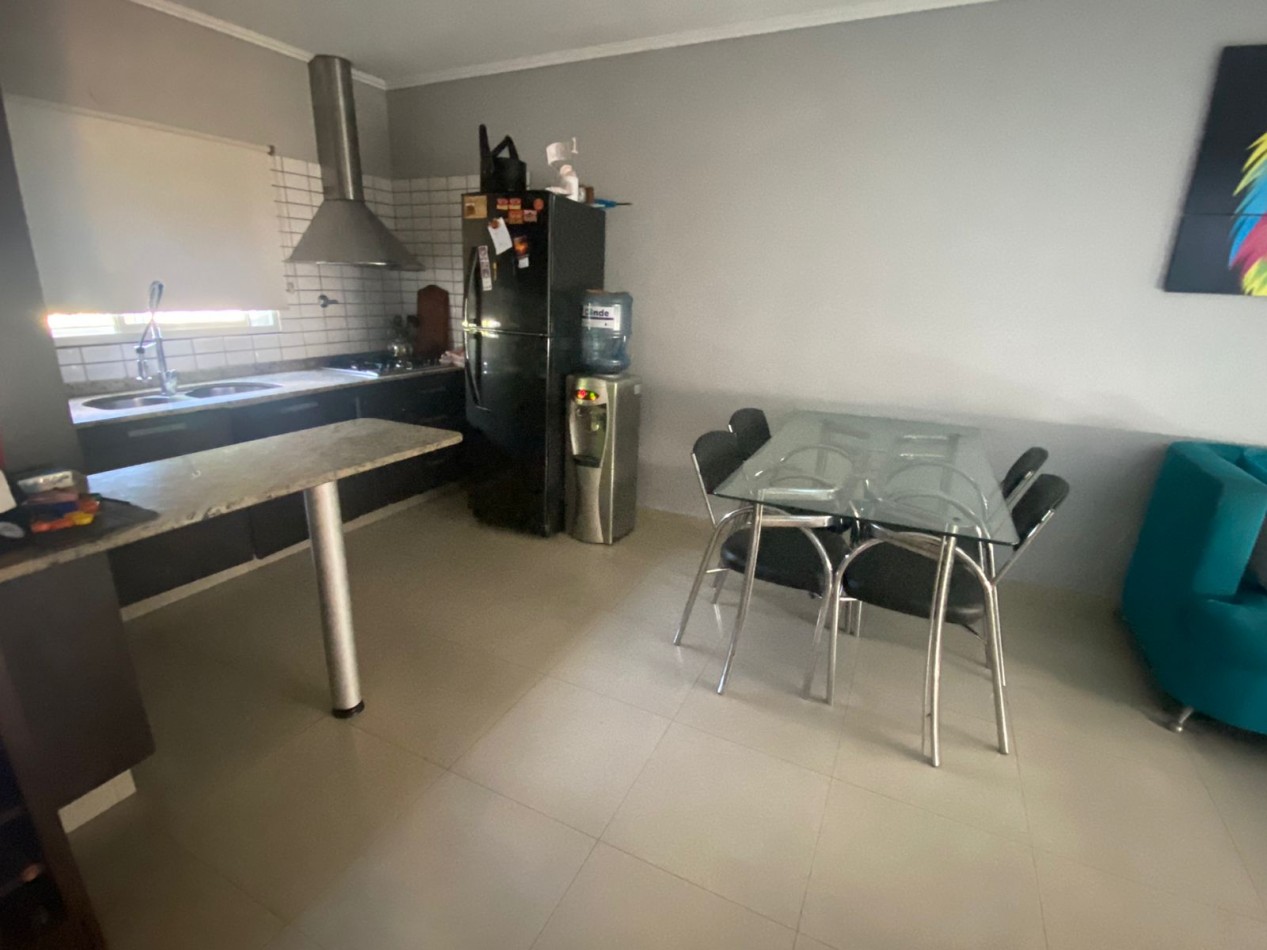 CASA TRIPLEX EN VENTA EN EZPELETA