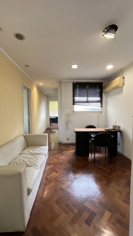 DEPARTAMENTO 4 AMBIENTES EN AV BELGRANO APTO PROFESIONAL