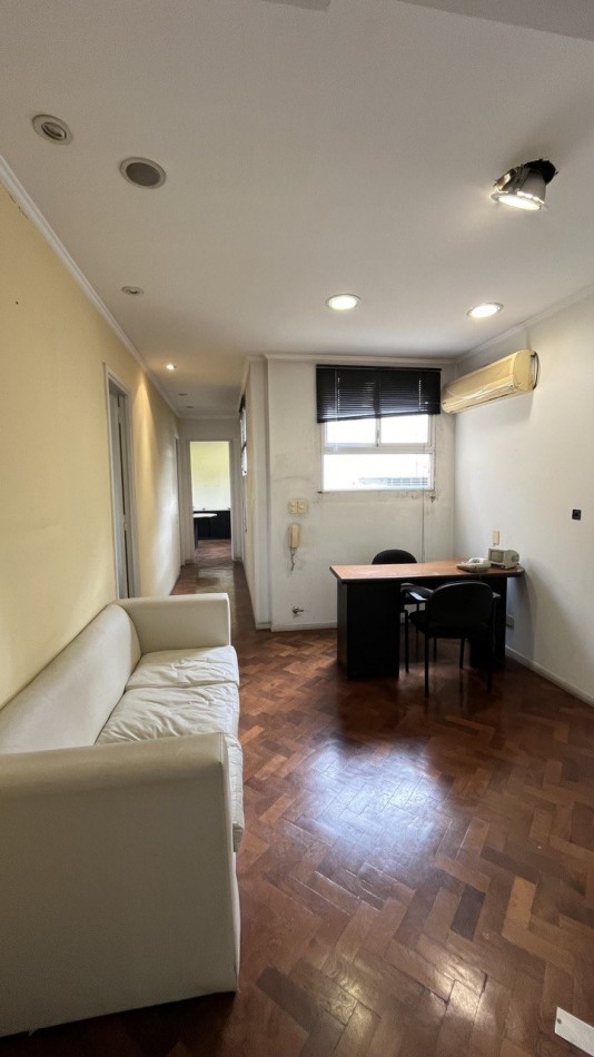 DEPARTAMENTO 4 AMBIENTES EN AV BELGRANO APTO PROFESIONAL