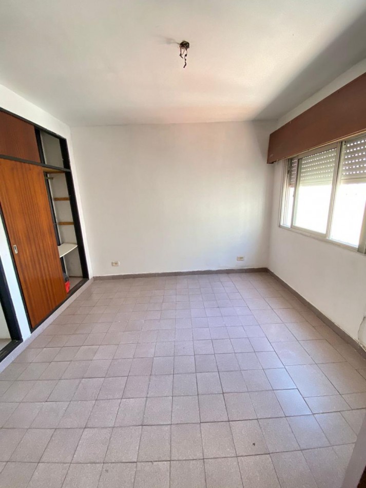 Venta Departamento 2 ambientes Florencio Varela Centro