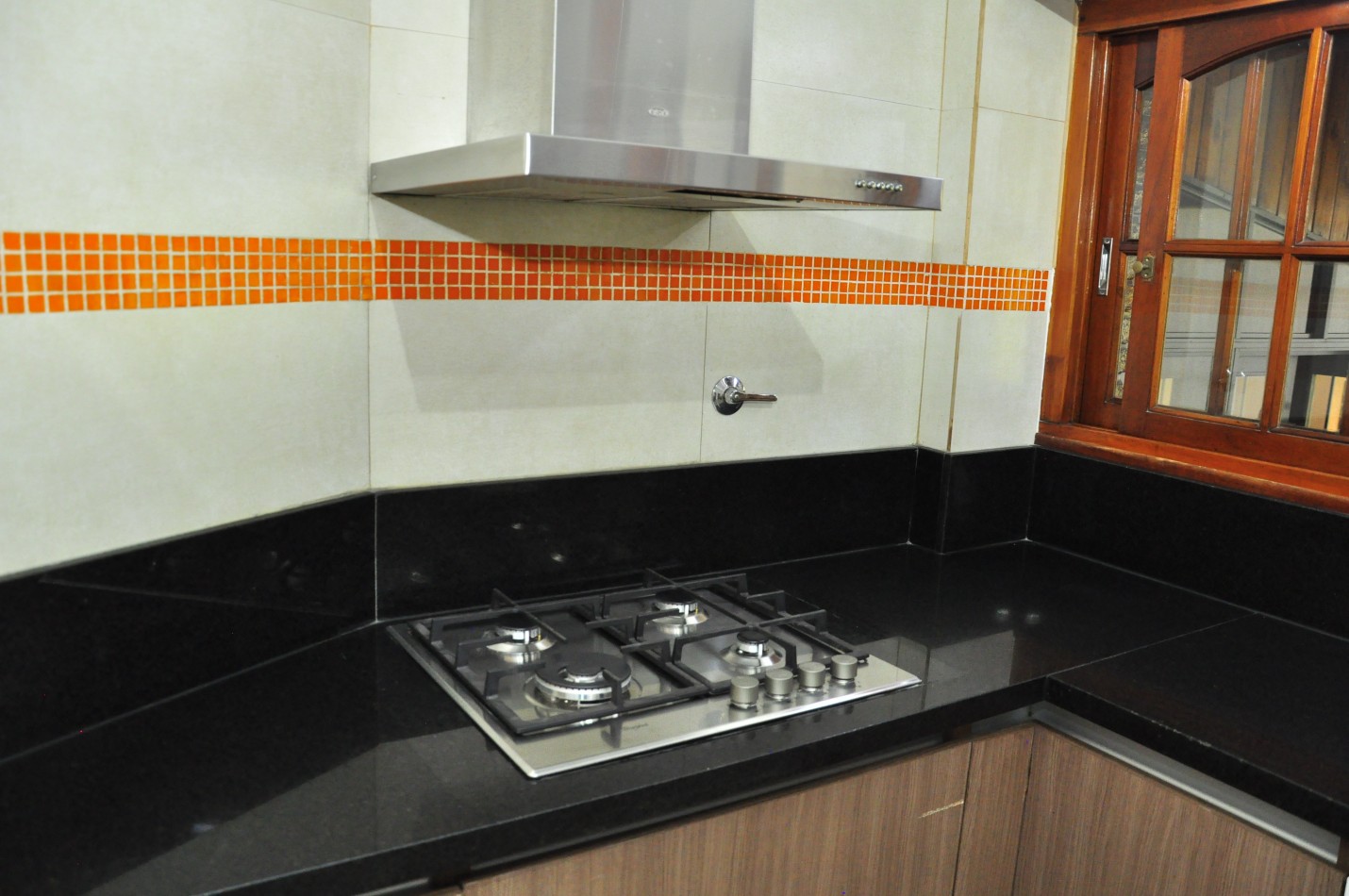 Venta de casa chalet 4 ambientes en Florencio Varela Apta Credito
