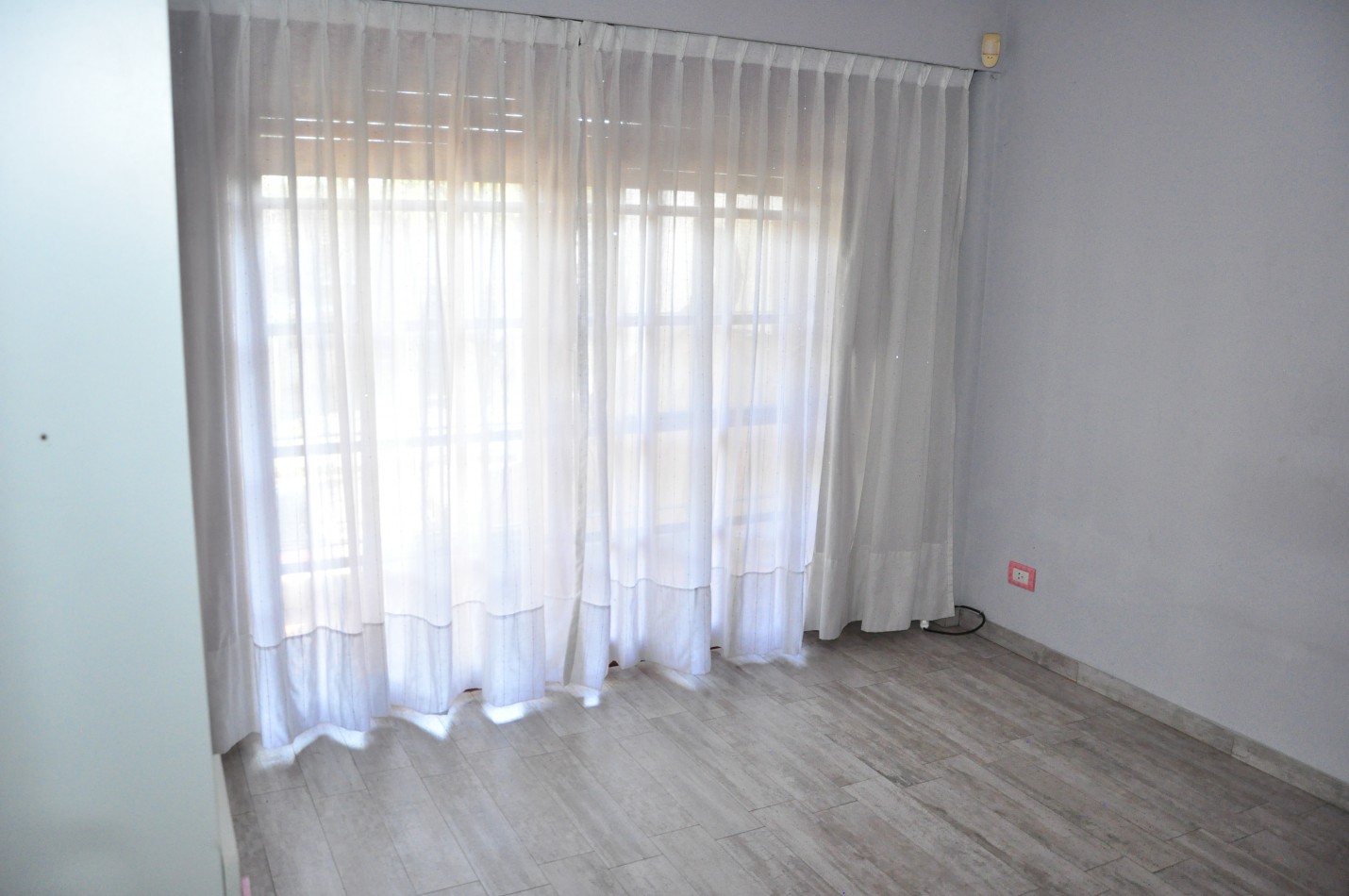 Venta de casa chalet 4 ambientes en Florencio Varela Apta Credito
