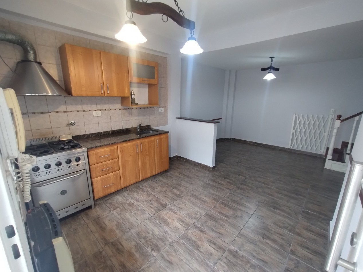 Venta Ph 4 ambientes Salto 176 Sarandi, Avellaneda