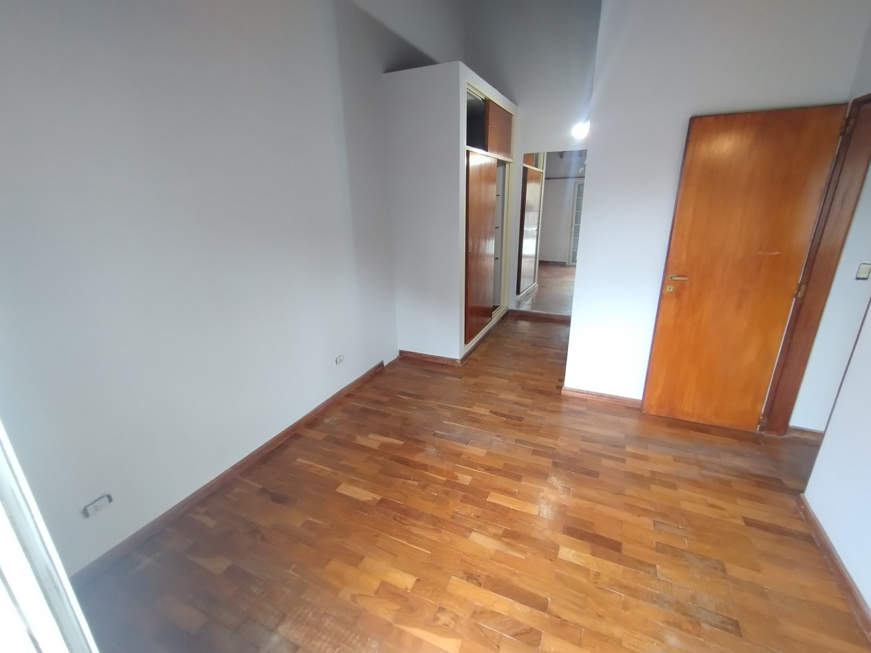 Venta Ph 4 ambientes Salto 176 Sarandi, Avellaneda