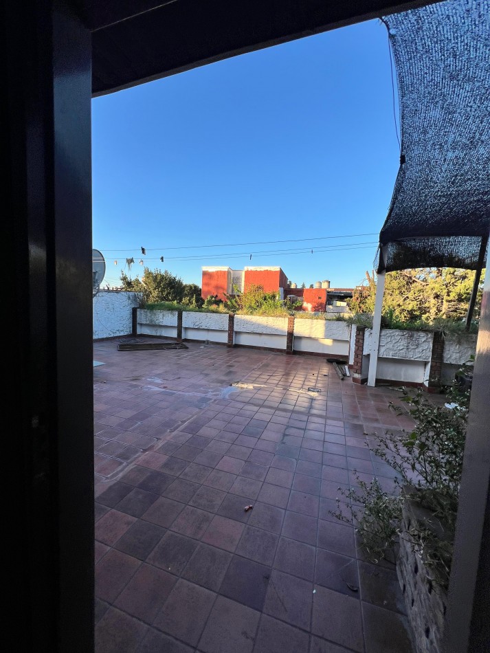 CASA en venta 5 ambientes san justo
