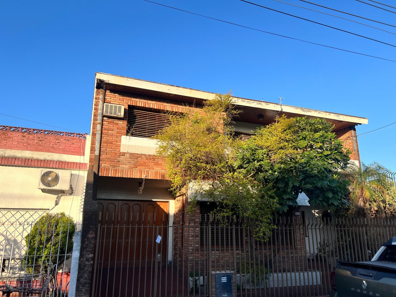 CASA en venta 5 ambientes san justo