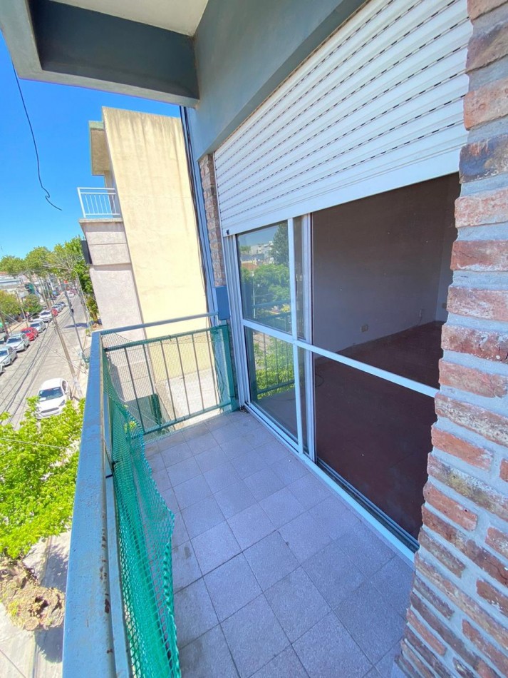 VENTA 2 AMBIENTES - FLORENCIO VARELA CENTRO