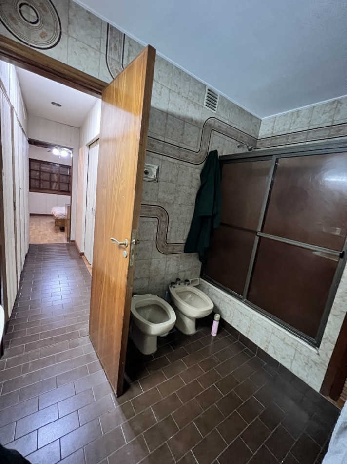 CASA en venta 5 ambientes san justo