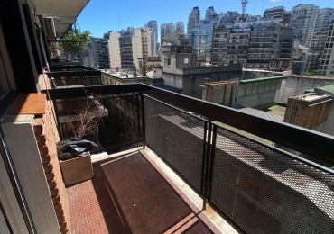 Dos ambientes al frente con balcon