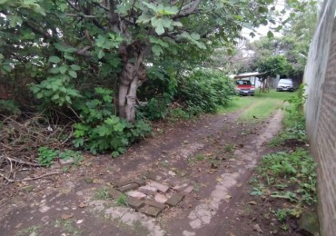 Venta de Lote con dpto a reciclar en centro de Berazategui