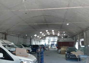 Galpon industrial con doble salida y excelente operatividad - Quilmes Oeste / Bernal